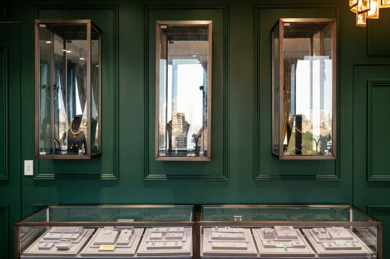 Rae Gallery